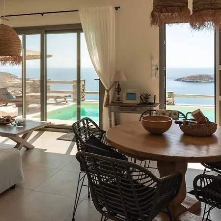Deja Blue 1 Villa *